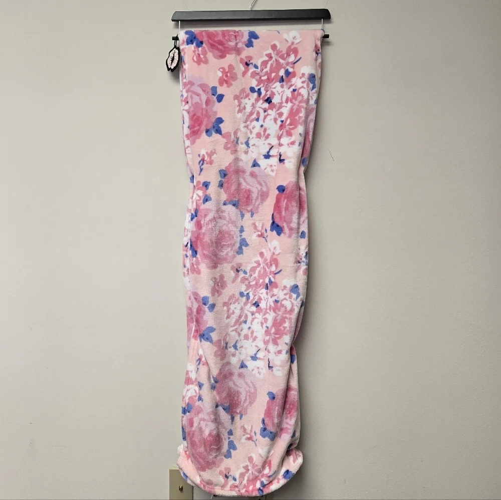 Betsy Johnson Floral Twin XL Ultra Soft Plush Throw Blanket Pink Blue